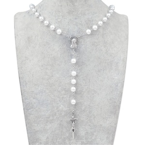 Rosario Cattolico in Plastica ABS da 8MM con Perle, Croce con Vergine <span class=keywords><strong>Maria</strong></span> e <span class=keywords><strong>Gesù</strong></span>, Gioiello <span class=keywords><strong>per</strong></span> Preghiera Religiosa - Product Image 1