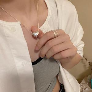 Collier en argent sterling S925 avec pendentif cœur martelé et gravé, chaîne de clavicule pour femme, à porter au quotidien - Product Image 2