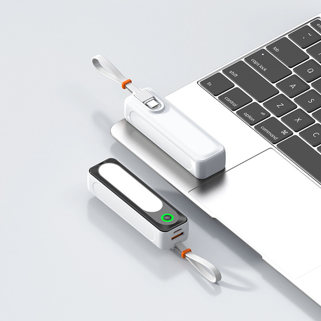 Best Portable 5000 Mah Powerbank Small Portable Charger Usb Mini Lipstick Power Bank With Cable