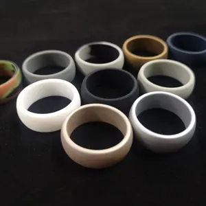 Vàng Nhà Cung Cấp Cao Su Silicon Nhẫn Cưới Ban Nhạc Tùy Chỉnh Thiết Kế Mới Mềm Mens Silicone Wedding Ring