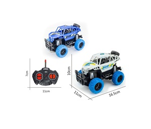 Giocattoli per auto della <span class=keywords><strong>polizia</strong></span> a batteria fuoristrada 27MHz telecomando 4CH scala 1:30 per bambini - Product Image 6