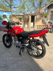 Moto <span class=keywords><strong>Yamaha</strong></span> YBR125 <span class=keywords><strong>125cc</strong></span> monocylindre refroidie par air, 10 CV, 5 vitesses, économique en carburant, idéale pour les trajets urbains - Product Image 6