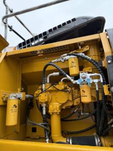 รถขุดตีนตะขาบ CAT 325D2L ขนาด 25 ตัน มือสอง สภาพดี พร้อมระบบไฮดรอลิกเดิมๆ สำหรับงานก่อสร้างและเหมืองแร่ - Product Image 6