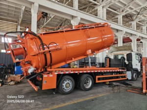 Obm OEM ODM combinato 7 m3 serbatoio di acqua pulita 9 m3 serbatoio di acque reflue Foton 16 -20ton di rete fognaria e autocarri sottovuoto hino - Product Image 5