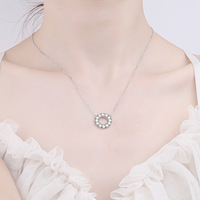 Usine bijoux en gros 925 argent Fine luxe rond circulaire Moissanite pendentif femmes fiançailles mariage colliers fins