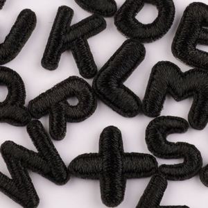 Patch brodé thermocollant mignon et mini de 1,2 cm avec lettres et chiffres noirs - Product Image 4