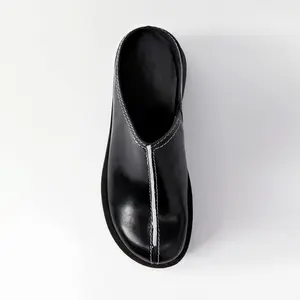 कस्टम लेदर म्यूल्स निर्माता फैशन डेली वॉकिंग स्टाइल म्यूल्स ड्रेस जूते कस्टम मोटे सोल आरामदायक वेजेज म्यूल्स 2024