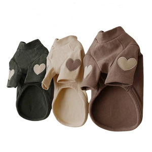 Роскошная Классическая новая одежда для щенков XS XL полиэфирные футболки весна осень зима Оптовая домашняя одежда для домашних животных пальто - Product Image 1