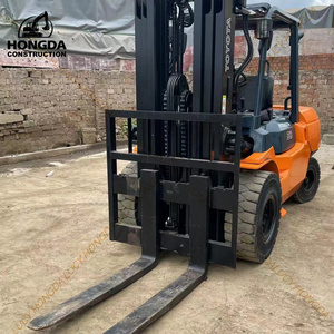 Chariot élévateur Toyota FD50 5 tonnes d'occasion Moteur diesel en bon état Source d'énergie disponible à la vente dans la cour de Shanghai - Product Image 6