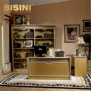 <span class=keywords><strong>Petit</strong></span> <span class=keywords><strong>buffet</strong></span> de style classique en <span class=keywords><strong>bois</strong></span> massif, <span class=keywords><strong>buffet</strong></span> doré pour appartements, vitrine de salle à manger - Product Image 4