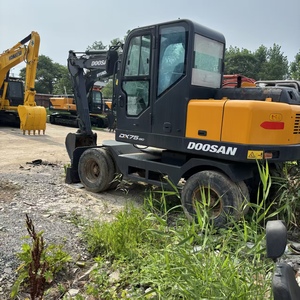 Mini-excavatrice d'occasion Doosan DX75-9C, godet de 0,3 m³, excavatrice sur roues diesel pour la construction - Product Image 3