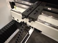 Presse plieuse électro-hydraulique servo-électrique entièrement automatique LIANGJI 220T |   Machine de pliage CNC à commande 28 axes Allemagne