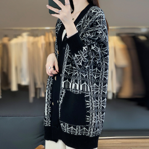 Cárdigan LARGO DE Cachemira 100 para mujer Otoño e Invierno V Tie Pocket Jacquard abrigo grueso suéter suelto cárdigan de punto - Product Image 3