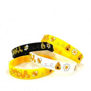 Bracelet en silicone personnalisé avec motif de petite abeille coloré et imprimé, bijoux de fête à thème, bracelet pour hommes et femmes - Product Image 3