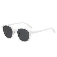 Lunettes de soleil rétro de style américain, monture rouge, haut de gamme, protection UV400, incontournables pour les visages carrés, pour un look naturel.