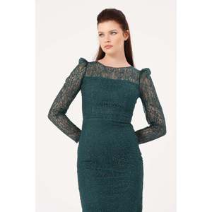 DANS <b>Emerald</b> Green Women's Elegant Solid Color Casual <b>Dress</b> with Regular Fit and Comfortable Fabric for All Seasons - Product Image 4