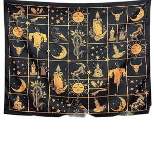 Tapiz de Poliéster con Símbolos de Brujería en Negro y Dorado, Decoración de Pared Impresa Lavable a Máquina, Tapiz de Pared Moderno al por Mayor - Product Image 5