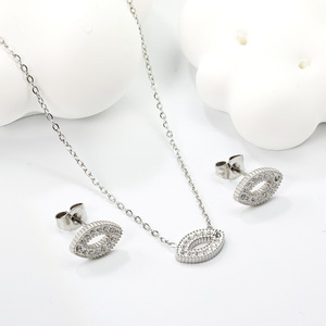 ชุดเครื่องประดับสแตนเลสทรงตาประดับเพชรซิร์คอนสำหรับผู้หญิง พร้อมสร้อยคอและต่างหูสำหรับใส่ทุกวัน - Product Image 3