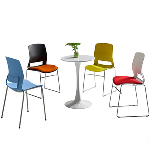 Silla de Oficina Apilable de Plástico sin Brazos con Estructura Metálica, Silla para Visitantes, Personal de Capacitación, Silla para Invitados en Salas de Conferencia - Product Image 6