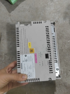 ใหม่ต้นฉบับ 6AV6642-0AA11-0AX0/6AV6642-0AA11-0AX1/6AV6642-0BA01-1AX0/6AV6642-0BA01-1AX1 SIMATIC HMI Touch - Product Image 1