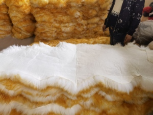 Oman Yemen DUBAI del Medio Oriente di qualità Premium accessori per <span class=keywords><strong>auto</strong></span> anteriori in vera pelliccia di montone Design popolare - Product Image 4