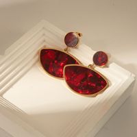 Nuevos pendientes de color clásico exótico chapado en oro de acero inoxidable para mujer