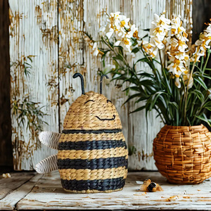 Handmade Straw Bee <b>Storage</b> <b>Basket</b> Round 5L-10L Capacity Toys Organizer Household <b>Storage</b> <b>Basket</b> - Product Image 3
