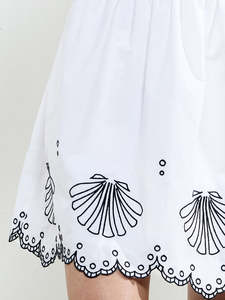 ชุดเดรสยาวแฟชั่นสำหรับผู้หญิง ชุดงานปาร์ตี้คริสต์มาส ผ้าทอ เอวธรรมชาติ ปักด้วยเครื่องจักร สีขาว - Product Image 4