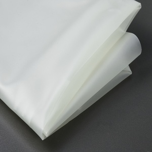 Foglio di Poliuretano Termoplastico per Coperture di Attrezzature Endoscopiche - Product Image 4