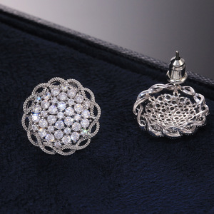 Pendientes de tuerca redondos de lujo con forma de flor, elegantes, para mujer, para fiesta, boda, accesorio de moda para la oreja, regalo - Product Image 3