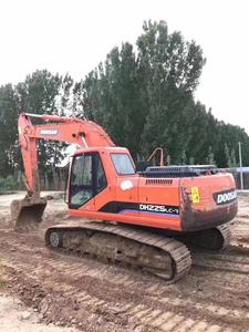 Excavadora Doosan DH225LC-7 de color naranja, equipo de construcción usado con motor, caja de cambios, bomba y motor, Corea - Product Image 1