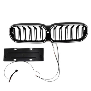 Parrilla LED iluminada de doble línea en negro brillante para BMW Serie 5 G30, modelos 2021-2023 - Product Image 5
