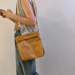 韓国風防水スリングレディースメッセンジャーウォッシャブルクラフト紙クロスボディショルダーバッグ - Product Image 2