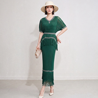 Robe plissée décontractée pour femme avec strass et franges, manches chauve-souris, style Miyake, qualité supérieure, vente en gros