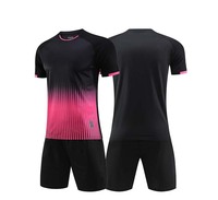 Maillots de football personnalisés pour hommes - Tenues de football respirantes pour l'été 100% polyester à manches courtes