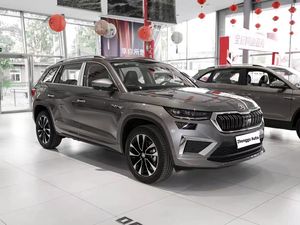Precio de Fábrica 2023 <span class=keywords><strong>Skoda</strong></span> Kodiaq TSI330 2.0T Largo Alcance FWD R19 Asientos con Calefacción Autos Usados Hechos en China Bajo Precio en Venta - Product Image 3