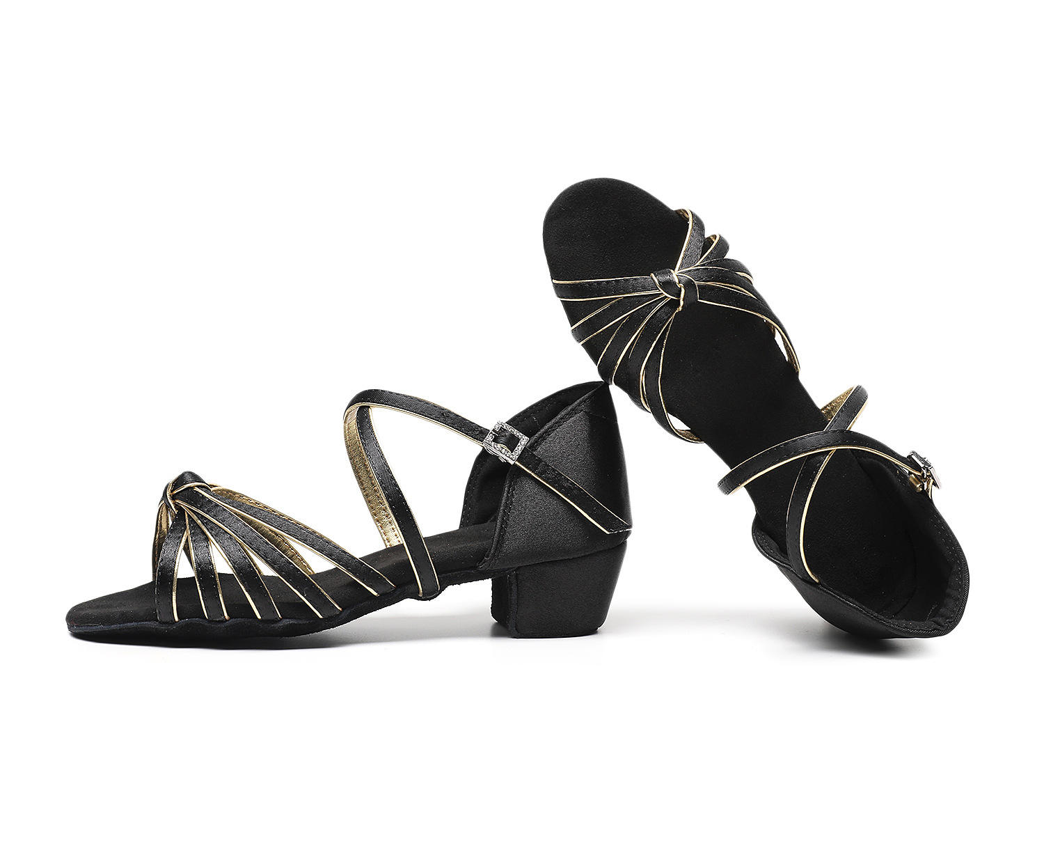 สไตล์ผูกปมสีดำและทอง