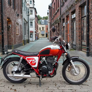 Motos sportives vintage populaires d'occasion avec système à essence 400cc - Product Image 1