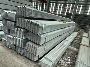 Prix compétitifs Cornière en acier galvanisé 2x2 Acier au carbone Barre d'angle à fente 2x2 Tailles de profilés Angles pour bâtiment en métal - Product Image 6