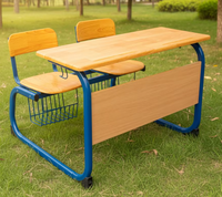 Ensemble pupitre et chaise scolaire avec cadre monobloc, double assise, plateau en bois et panier de rangement – Mobilier de classe robuste