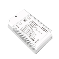 Transformador LED de Plástico AC-DC EUCHIPS de 60W con Controlador de Corriente Constante de Corte de Fase Regulable por Triac 700-1200mA