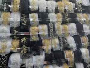 Perline floreali 3D e finiture in pizzo con paillettes, finiture in pizzo con cordino e perline, rifiniture in pizzo da sposa - Product Image 5