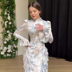 Abito primaverile elegante 2025 da donna <span class=keywords><strong>in</strong></span> stile delicato e modesto Maxi abito stampato a <span class=keywords><strong>maniche</strong></span> <span class=keywords><strong>lunghe</strong></span> con cintura di figura da donna - Product Image 1
