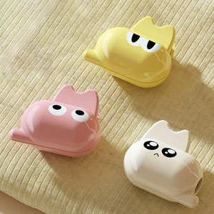 Estuche Protector de Viaje para Cepillo de Maquillaje con Clip Portátil, Venta al Por Mayor - Product Image 3