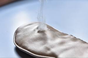 <span class=keywords><strong>Masque</strong></span> pour les yeux en soie de luxe de 19mm avec bande élastique réglable 100% tissu de mûrier pour un meilleur sommeil avec personnalisation - Product Image 4