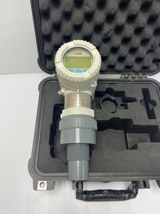 Niveaumètre à ultrasons LST 300 LST300 Y0C06U5B1L1H1L7M5 avec boîtier et PLC - Product Image 2
