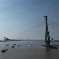 Puente de Acero de Alta Eficiencia y Durabilidad, Estructura de Arco Prefabricada con Protección Anticorrosión para la Construcción de Autopistas