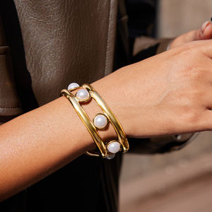 Brazalete Grueso de Perlas de Cristal en Capas de J&D Fashion, para Fiestas y Eventos - Product Image 5