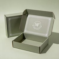 Boîte cadeau de luxe en carton ondulé vert olive avec estampage à chaud, logo personnalisé, anti-écrasement