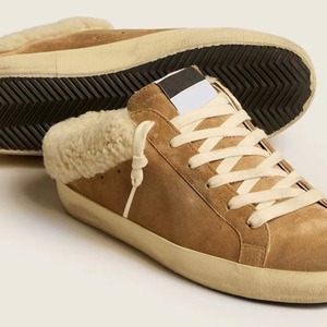 Zapatillas Slip-On Vintage con Parches de Estrellas, Forro de Peluche, Punta Cerrada, Plataforma, con Parte Superior de Cuero Genuino y Detalle Plano de Gamuza - Product Image 3
